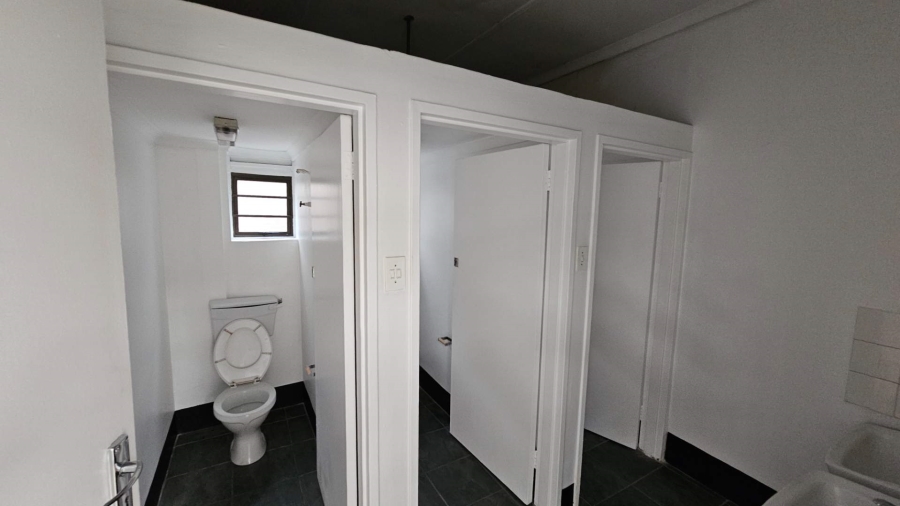 To Let commercial Property for Rent in Beaconvale Western Cape
